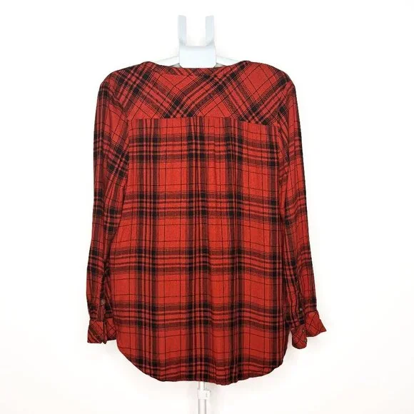 Universal Thread Plaid Henley Blouse - Deep Red & Black- Extra Large - Picture 3 of 7